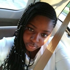 Meet your Posher, Crescentia